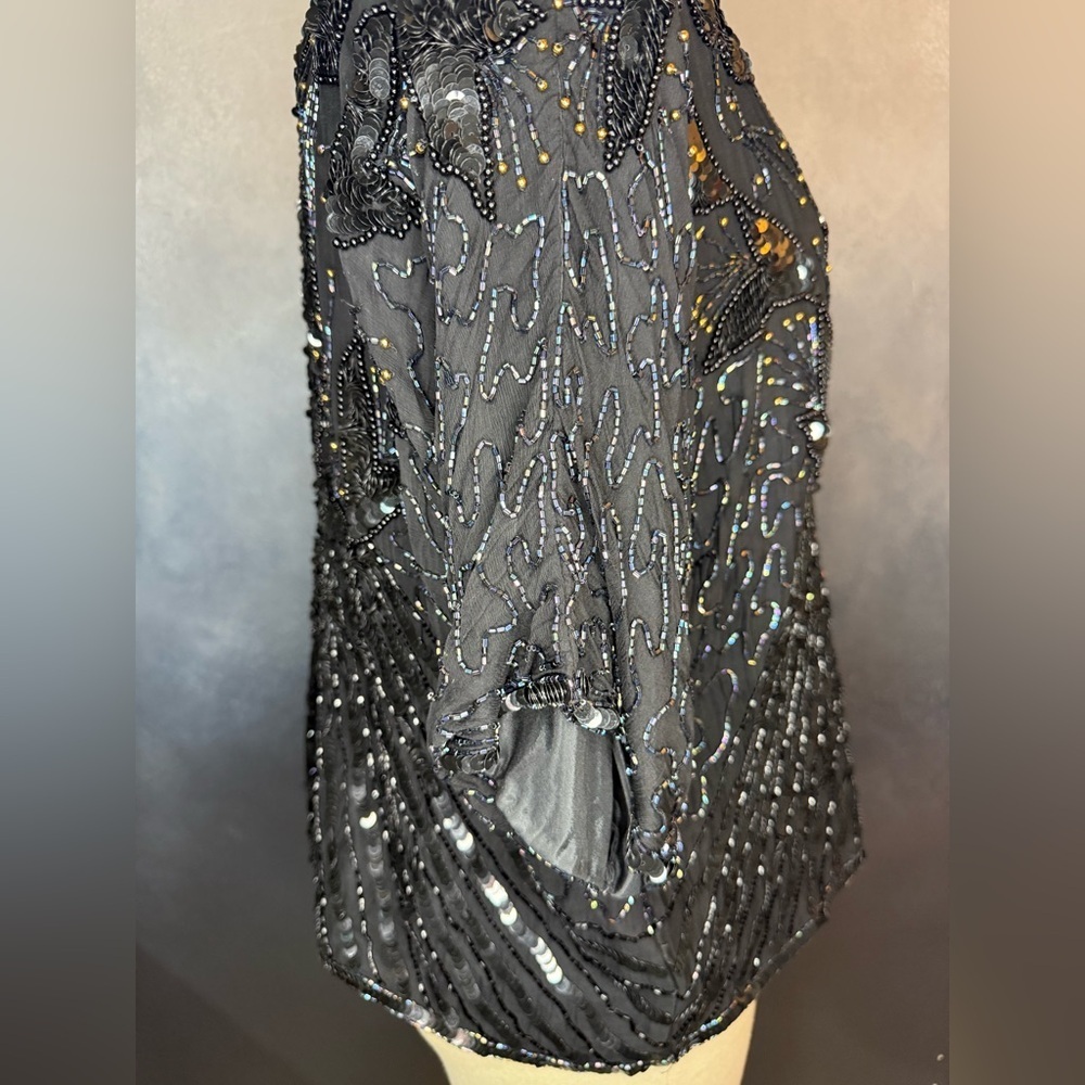 ✨ Vintage Beaded Silk Top – Made in India ✨ - Picture 6 of 13
